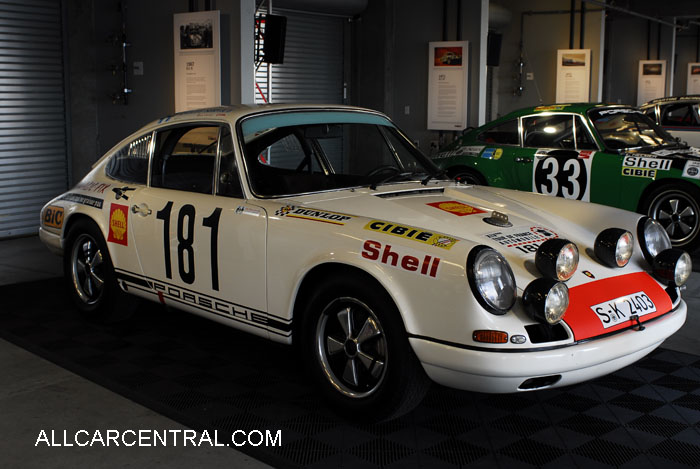 Porsche 911R 1967  Rennsport Reunion IV