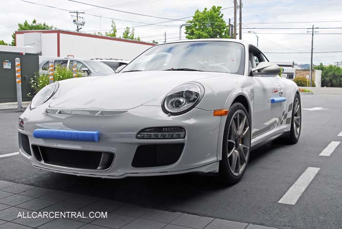 Porsche 911 GT3RS 2011